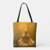Frankreich, Paris. Eiffelturm beleuchtet bei 3 Tasche (Rückseite)