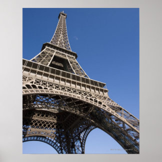 Frankreich, Paris, Eiffelturm, Niedrigwinkelansich Poster