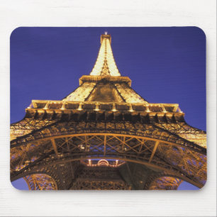 FRANKREICH, Paris Eiffelturm, Sicht auf den Abend Mousepad