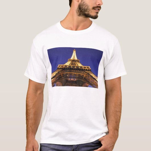 FRANKREICH, Paris Eiffelturm, Sicht auf den Abend T-Shirt (Vorderseite)