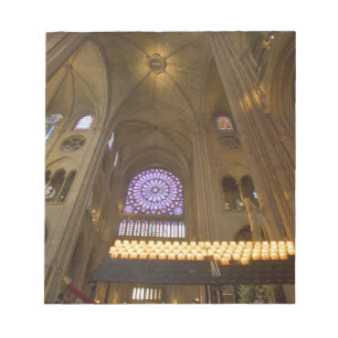 Frankreich, Paris. Innenansicht der Kathedrale Not Notizblock