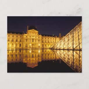 Frankreich, Paris, Louvre Museum bei Nacht. Postkarte
