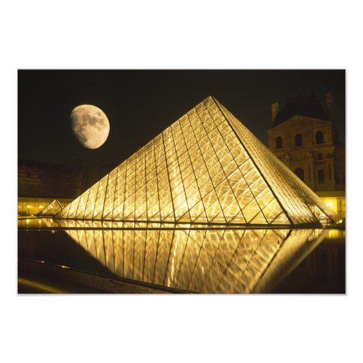 Frankreich, Paris, Louvre Museum, Nacht Fotodruck (Vorne)