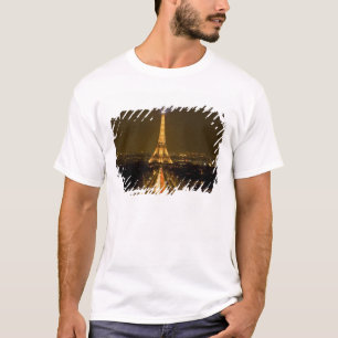 Frankreich, Paris. Nachtansicht des Eiffelturms T-Shirt