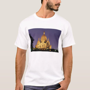 Frankreich, Paris, Sacré-Coeur bei Dämmerung. T-Shirt