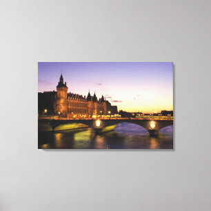 Frankreich, Paris, Seine und Conciergerie bei Leinwanddruck