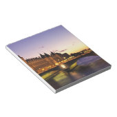 Frankreich, Paris, Seine und Conciergerie Notizblock (angewinkelt)