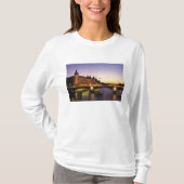 Frankreich, Paris, Seine und Conciergerie T-Shirt (Vorderseite)