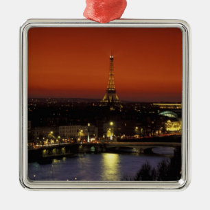 Frankreich, Paris Sonnenuntergang Blick auf Eiffel Ornament Aus Metall