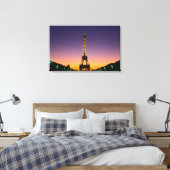 Frankreich, Paris, Tour Eiffel bei Sonnenuntergang Leinwanddruck (Insitu (Schlafzimmer))