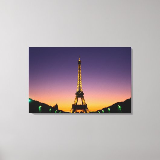 Frankreich, Paris, Tour Eiffel bei Sonnenuntergang Leinwanddruck (Vorderseite)