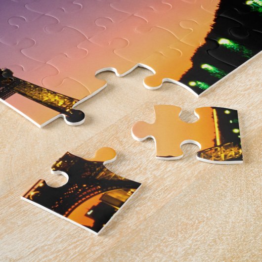 Frankreich, Paris, Tour Eiffel bei Sonnenuntergang Puzzle (Seite)