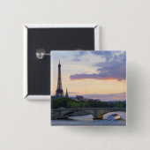 Frankreich, Paris, Tourboot auf Seine, Eiffel Button (Vorne & Hinten)