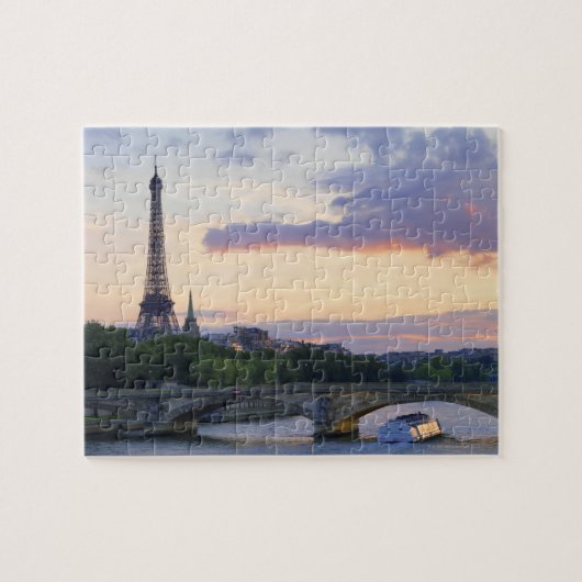 Frankreich, Paris, Tourboot auf Seine, Eiffel Puzzle (Horizontal)