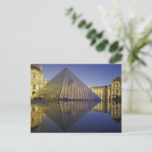 FRANKREICH, Pariser Reflektion, Pyramide. Der Louv Postkarte (Stehend Vorderseite)