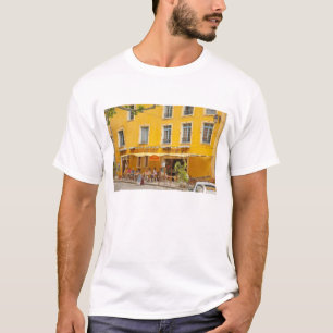 Frankreich, Provence, Moustiers-Ste-Marie. Credit T-Shirt