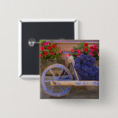 Frankreich, Provence, Sault. Altkarren aus Holz mi Button (Vorne & Hinten)
