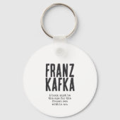 Franz Kafka Portrait mit benutzerdefiniertem Text Schlüsselanhänger (Rückseite)