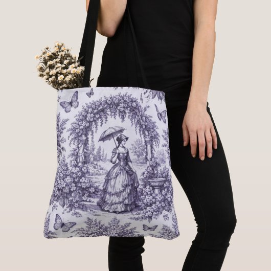 Französin im Garten Toile de Jouy Tasche (Von Nahem)
