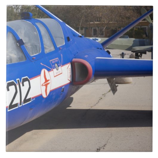 Französisch gebauter Fouga Magister-Trainer Fliese (Vorderseite)