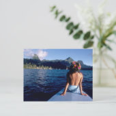 Französisch-Polynesien, Moorea. Frauen mit Blick a Postkarte (Stehend Vorderseite)