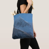 Französische Alpengipfel mit frischem Schnee bedec Tasche (Von Nahem)