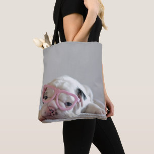 Französische Bulldogge in den Herz-Gläsern Tasche