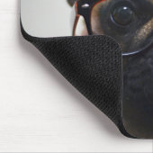Französische Bulldogge mit Gläsern und Mousepad (Ecke)