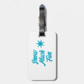 Französische Bulldoggen am Strand in Urlaub Gepäckanhänger (Rückseite vertikal)