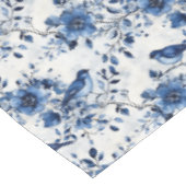 Französische Landflora mit Vögeln Tischdecke (Schrägansicht)