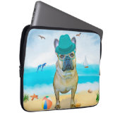 Französischer Bulldog am Strand Laptopschutzhülle (Vorne Rechts)