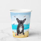 Französischer Bulldog am Strand Pappbecher (Rückseite)