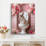 Französischer Bulldog auf der Toilette | Französis Leinwanddruck<br><div class="desc">Die Kunst eines verspielten französischen Bulldoggen,  der eine Badpause in einem mit schönen Blume gefüllten Badezimmer genießt. Dieses charmante Kunstwerk verleiht Ihrem Raum eine Touch von Wärme und Persönlichkeit,  die ihn einladend und fröhlich macht.</div>