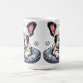 Französischer Bulldog auf einem hochgeachteten Kis Kaffeetasse (Mittel)