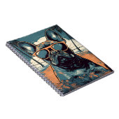 Französischer Bulldog bei Sonnenuntergang an einem Notizblock (Rechte Seite)