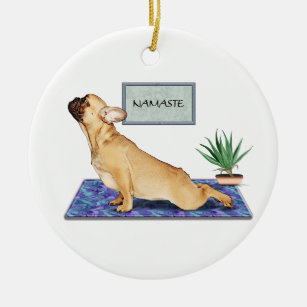 Französischer Bulldog, der Hunde-Yoga-Pose nach ob Keramik Ornament