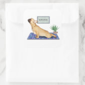 Französischer Bulldog, der Hunde-Yoga-Pose nach ob Quadratischer Aufkleber (Tasche)