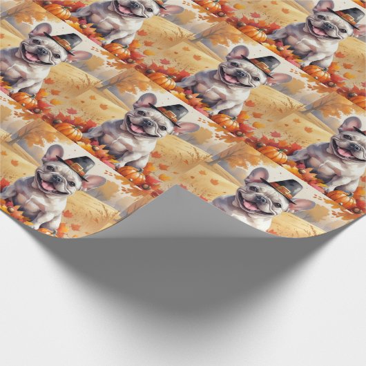 Französischer Bulldog im Herbst hinterlässt Ernted Geschenkpapier (Ecke)