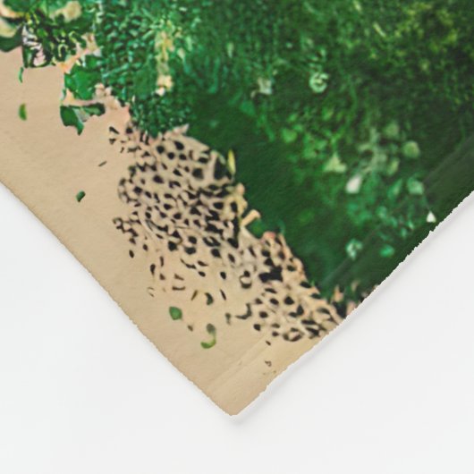 Französischer Bulldog in St. Patrick's Day Dress Fleecedecke (Ecke)