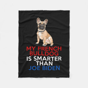 Französischer Bulldog ist schlauer als Joe Biden F Fleecedecke