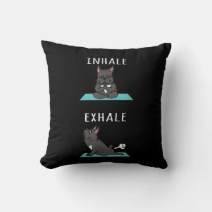 Französischer Bulldog Yoga Inhale Exhale Funny Dog Kissen