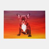 Französischer Bulldoghund sitzt am Strand Fußmatte (Vorderseite)