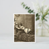 Französischer Flirt - Vintager Pinup Postkarte (Stehend Vorderseite)