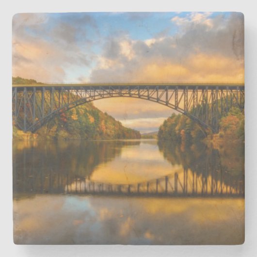 Französischer König Bridge im Fall Steinuntersetzer (Vorderseite)