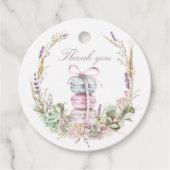 Französischer Stack von Macarons im Kranz danke Geschenkanhänger (Vorderseite)