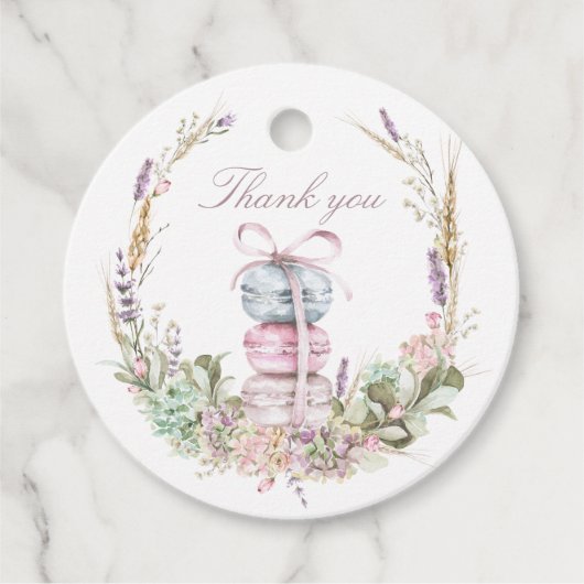 Französischer Stack von Macarons im Kranz danke Geschenkanhänger (Vorderseite)