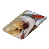Französisches Frühstück mit Croissant Magnet (Linke Seite)