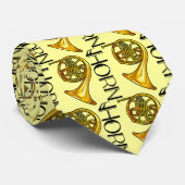 Französisches Horn-Hals-Krawatte Krawatte (Gerollt)