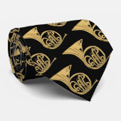 Französisches Horn-Musikinstrument Zeichnend auf S Krawatte (Gerollt)