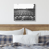 Frau am Kamin B&W Leinwanddruck (Insitu (Schlafzimmer))